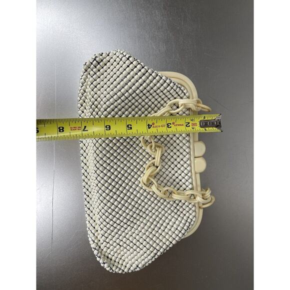 Vintage 40's "Alumesh" whiting & davis co. Purse With Bakelite Opening & Strap - Picture 7 of 8